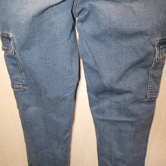 AE Stretch Super High Waisted Ankle Straight Cargo Jean - Picture 12 of 14